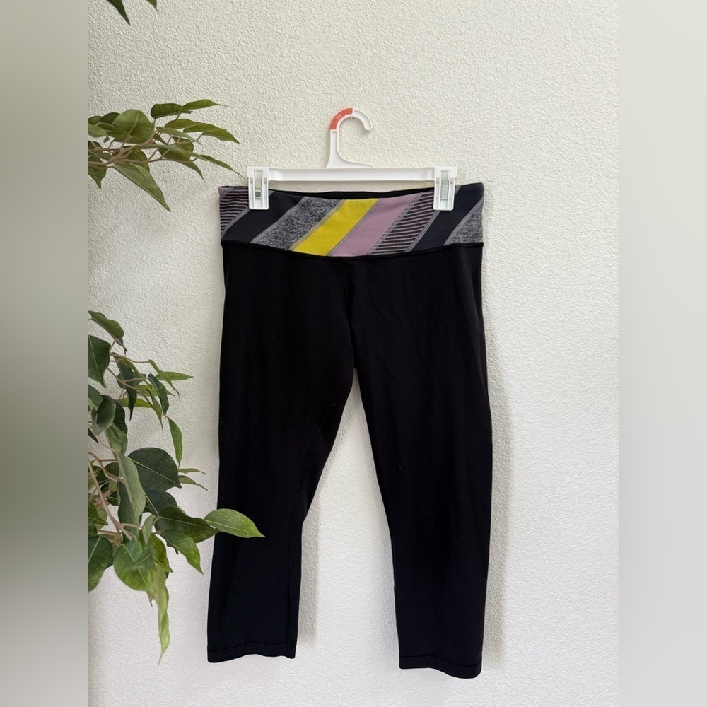 Lululemon Athletica Black Leggings with Colorful Waistband Women’s Size 10